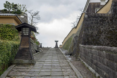 酢屋の坂（杵築市）