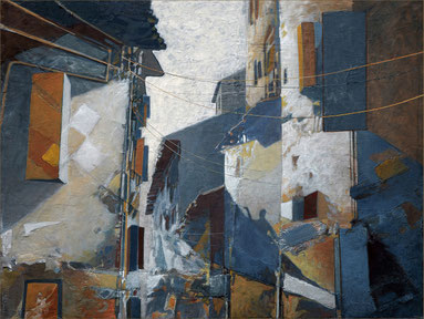 rue avec volets et fenêtres bleues