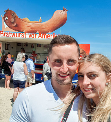 Letzte Bratwurst vor Amerika