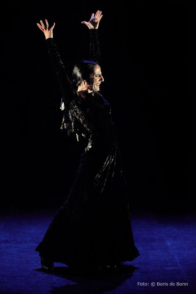 Flamenco-Tänzerin Mercedes Ruíz en "Déjame que te baile" / Color-Foto: © Boris de Bonn