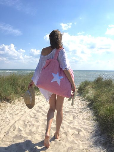 BYRH Strandtasche aus Frottee - Beach Bag - Rosé am Strand