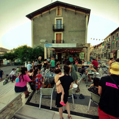 local La Cafetière rue st Michel Aurignac