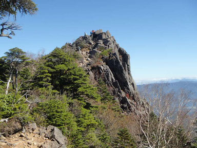 にゅう　登山　ガイド