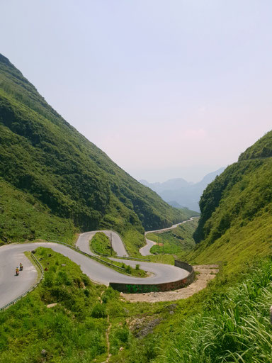 Kurvige Straßen am Ha Gaing Loop