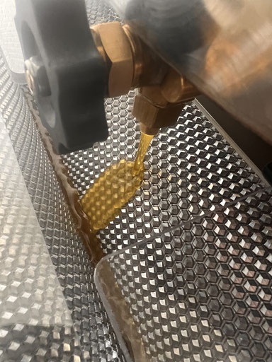 Wachsverarbeitung Bienenwachs umarbeiten in neue Mittelwände