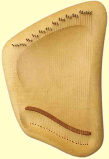 Tenor Tao-Leier aus Ahornholz (Sondermodell mit Steg aus Birnenholz)