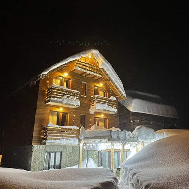 Catski, Bakhmaro, Catski lodge, Bakhmaro Base