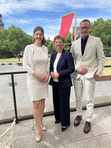 Dr. Katrin Rehak-Nitsche, Dr. Claudia Eider und Dr. Oliver Kusch (vlnr) - Mitglieder im Ausschuss für Gesundheit, Wissenschaft und Weiterbildung