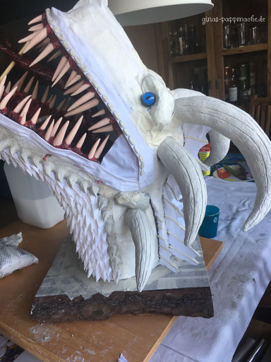 Viserion, papermache, pappmache, papiermache, art, Drachentrophäe,Drache, Skulptur