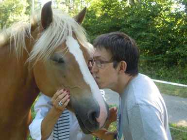 Therapie-avec-le-cheval