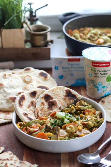 Gemüsecurry mit Naanbrot
