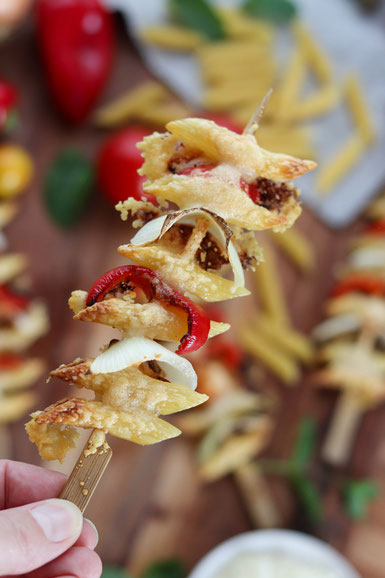 Fingerfood Nudelspieße