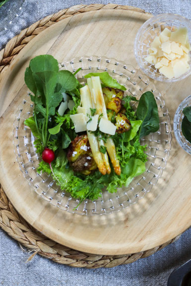 Salat mit Kartoffeln und Spargel