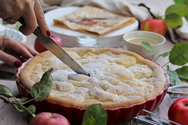 gedeckter Apfelkuchen