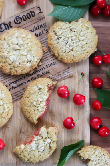 Kirsch Crumble Cookies