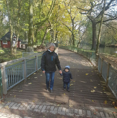 Mit der Lauseoma ging es an einem herrlichen Herbsttag in den Kaisergarten nach Oberhausen. Der Blogbeitrag dazu folgt demnächst.
