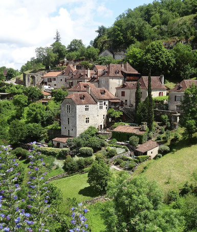 南西フランス　最も美しい村を旅する　オクシタニー地方　トゥールーズ発　