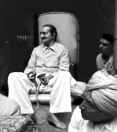 6 November 1954, Pandharpur, India ; photo taken by Panday - Courtesy of MNP ; 02-688