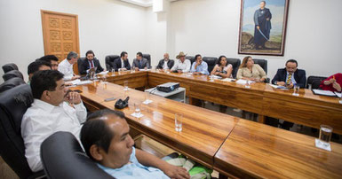 Apoya Cuauhtémoc Blanco con recursos económicos a los nuevos municipios indígenas