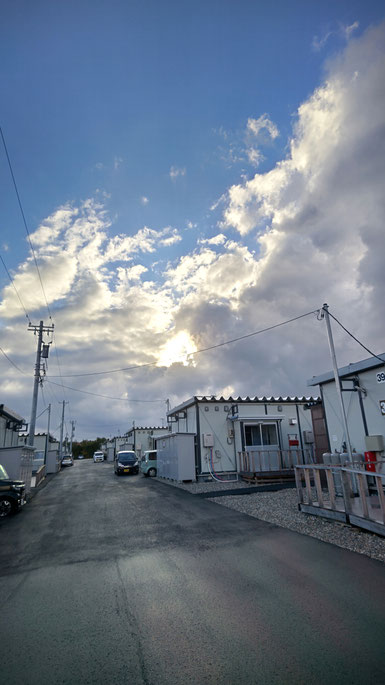 　　　　　　　　　　能登地震・水害被害　仮設団地景色