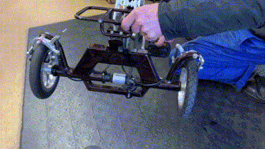 高齢者向け自転車は軽くて乗りやすい「キャリーオール」が