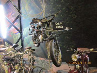 ensemble de motos Ghome Rhone