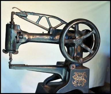 Singer Bootmaker's Sewing Machine - Museums Victoria Collections