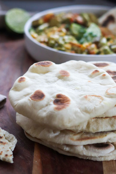 Skyr Naan Brot