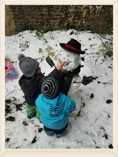 Endlich Schnee in NRW (Das hat sich gereimt :D) Der erste gemeinsame Schneemann... #teamwork