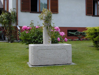 Granitbrunnen