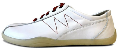 Gepolsterter Barfußschuh Leder Weiß Nähte Rot