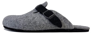 Filzpantoffel Schwarz mit schwarzen Nähten