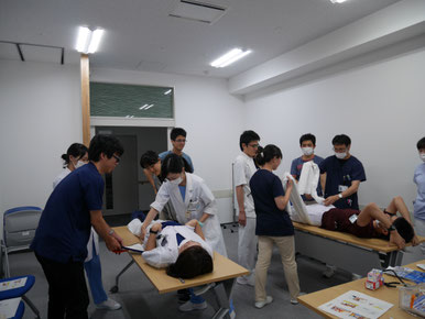 サムスリング®とシーツラッピング実習中!