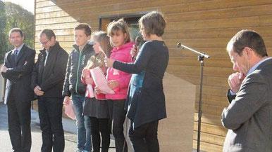 Élus, enseignants, élèves et parents d'élèves ont tous souligné l'importance de ce nouvel équipement pour l'école Sainte-Thérèse. 