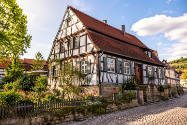 Gebäudeversicherung für Fachwerkhäuser – Historisches Fachwerkhaus versichern