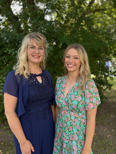 LG 1a: Marie Bannert (rechts) & LG 1b: Antje Wendt (links)