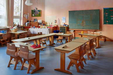 Wir suchen dringend eine Klassenlehrkraft die engagiert und begeistert unser Team erweitert. Die Hiberniaschule bietet als besonderes Modell einen einzigartigen Bildungsweg von der 1. Klasse bis zum Abitur.