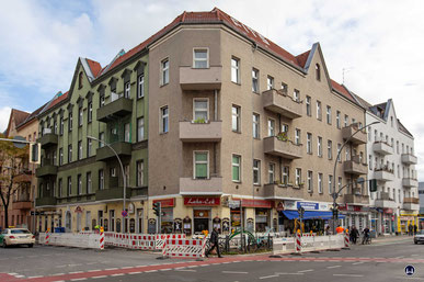 Das Lahn-Eck an der Karl-Marx-Straße 271 Ecke Lahnstraße 1