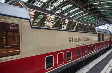Der TEE Rheingold im Berliner Ostbahnhof.