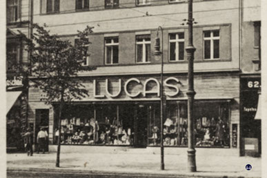 Lucas Wollwaren und Trikotagen, Karl-Marx-Straße 220