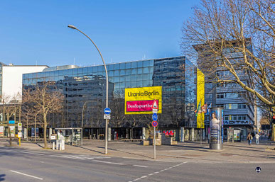 Die Urania an der Kleiststraße steht vor dem aus.