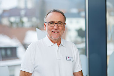 Dr. med. W. Ensle Facharzt für Innere Medizin, Schwerpunkt Kardiologie  Kardiovaskulärer Präventionsmediziner DGPR®  Vertretungsarzt ab 2022. Ehemaliger Seniorpartner