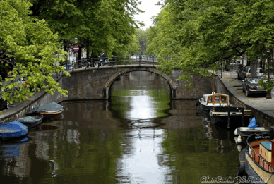 Uno dei Canali di Amsterdam clicca sulla foto per ingrandire