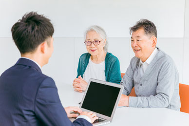 CCIMが持ち続けるか売却かの最適解をご提案。CPM®・CCIM資格を持つ生駒哲也が、アパート経営の終わらせ方や老後のための賃貸経営改善をサポート。資産管理や相続対策を岐阜で相談するならアースリンクプロジェクトがおすすめ。土地の相続や活用に悩む60代オーナーを支援し、修繕費負担と空室リスクを抑えた資産活用を提案。老朽化アパートの再検討や不動産の資産棚卸で、経営視点から未来の安心を一緒に設計します