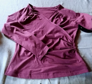 Raspberry wrap shirt with long sleeves © Griselka 2020