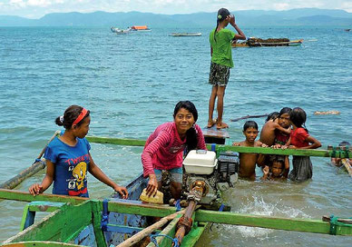 Fishermen preparing for offshore aquaculture