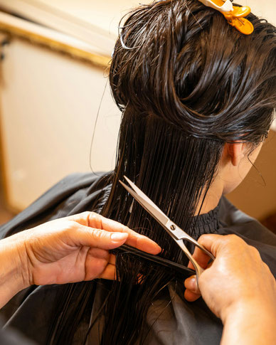 Prestations de coupes de cheveux chez Renais'Sens Coiffure à Domicile près de Nantes, Basse Goulaine, Clisson, Le Loroux Bottereau, St Julien de Concelles 