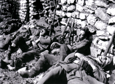 THE FRONT - Military History - Eastern Front. German soldiers are exhausted during the Summer Offensive. July 1942