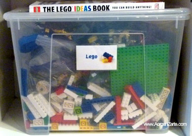 Caja con piezas de Lego - www.AorganiZarte.com