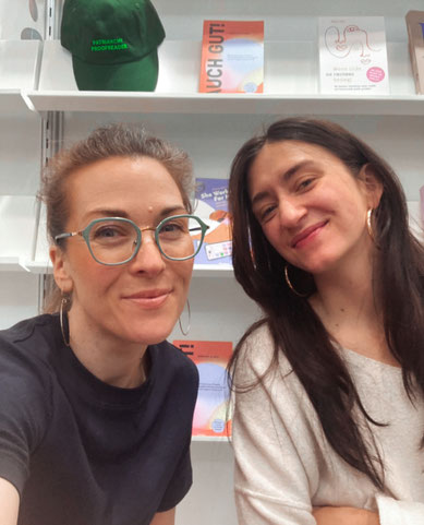 Finnja Schmidt und Anne Friebel von Palomaa Publishing auf der Leipziger Buchmesse 2026